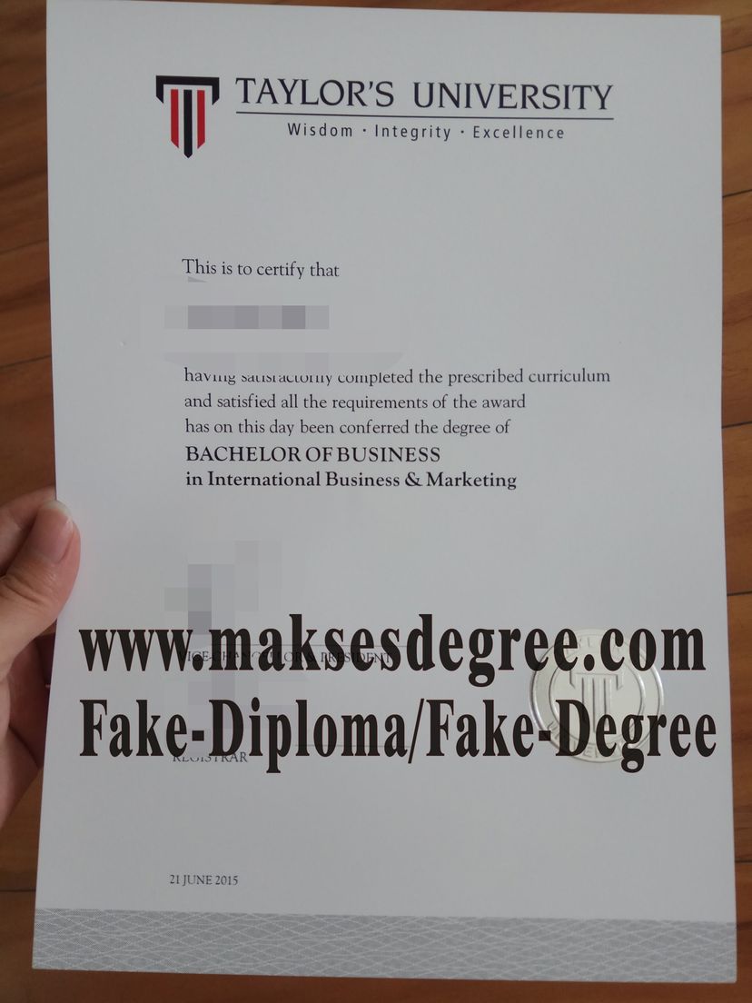 Replica Taylors University Degree